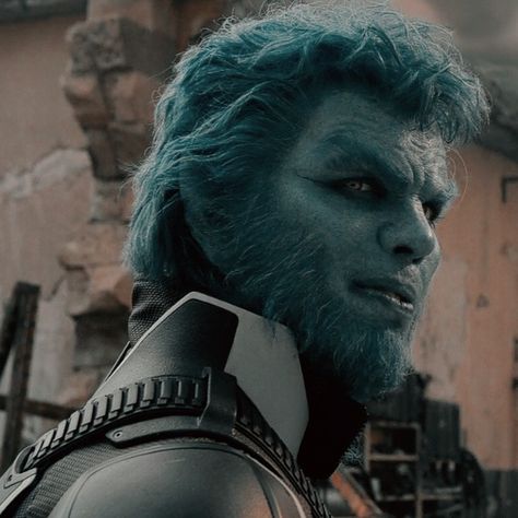 𝘏𝘢𝘯𝘬 / 𝘉𝘦𝘢𝘴𝘵 𝘪𝘤𝘰𝘯 Hank Mccoy Beast, Beast Xmen, Hank Mccoy, Xmen Movie, X-men Apocalypse, Marvel Comics Vintage, X Men Evolution, Nicholas Hoult, Charles Xavier