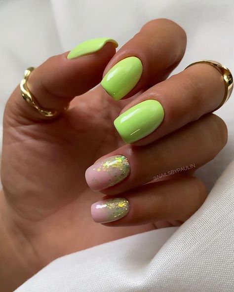 Lime Nails, Lime Green Nails, Neon Green Nails, Green Nail Art, Green Nail Designs, Green Nail Polish, Nails Green, Green Nail, Sparkle Nails