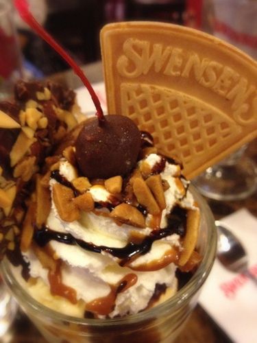 Swensen's ice cream.  Love it !!! Swensens Ice Cream, Sugar Free Ice Cream, Orange Bowl, Cold Ice, West Covina, Waffle Cones, Sweet Smell, Hot Fudge, Ice Cream Sundae