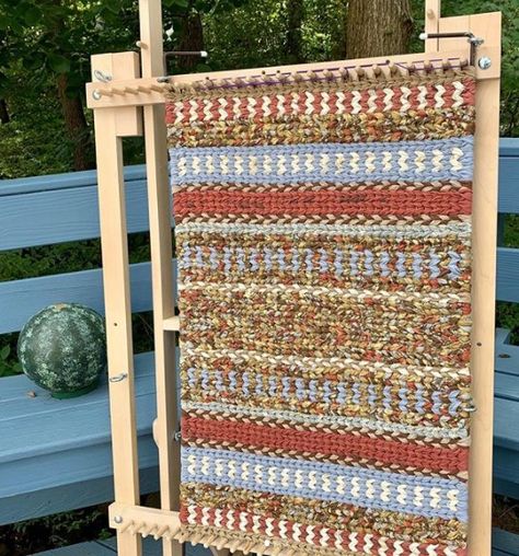 Weaving loom diy