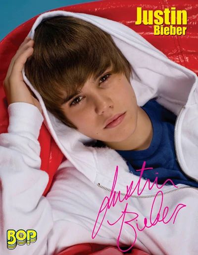 Justin Bieber Old Pics, Old Justin Bieber, Iconic Pics, Justin Bieber 2009, Justin Bieber Tour, Justin Bieber Photoshoot, Justin Bieber Images, Tiger Beat, Old Pics