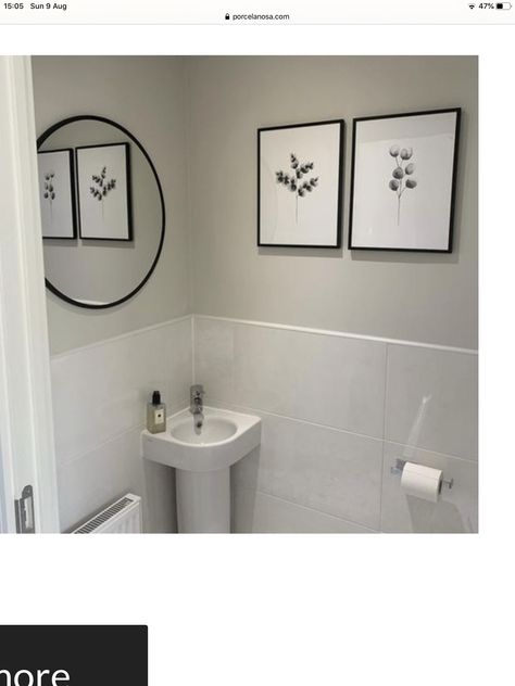 Holiday Living Room Decor, Small Downstairs Toilet, Small Bathroom Inspiration, Half Bathroom Decor, New Bathroom Designs, Toilet Room Decor, Small Toilet Room, Small Bathroom Interior, Simple Bathroom Decor