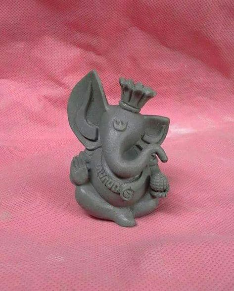 Ganesh Sculpture Clay, Clay Ganpati Murti, Small Ganpati Murti, Homemade Ganpati Murti, Ganpati Sculpture, Clay Ganpati, Eco Friendly Ganesha, Ganesha Sculpture, Clay Ganesha