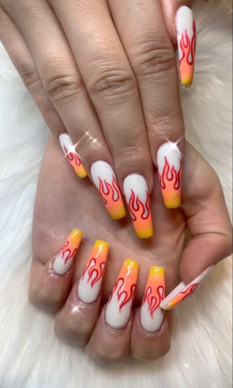 Nail Fire Art Red, Nail Ideas For Winter Simple, Nail Ideas Fire Flame, Nail Art Fire Flames, Flame Art On Nails, Red And Orange Flame Nails, Nail Ideas Glitter, Orange Flame Nail Designs, Nail Ideas Short Nails