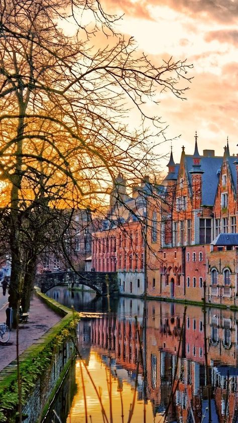 Bruges Belgium, Belgium Travel, Paris Tours, Magic Hour, Aarhus, European Travel, Travel Inspo, Travel Aesthetic, Travel Around The World