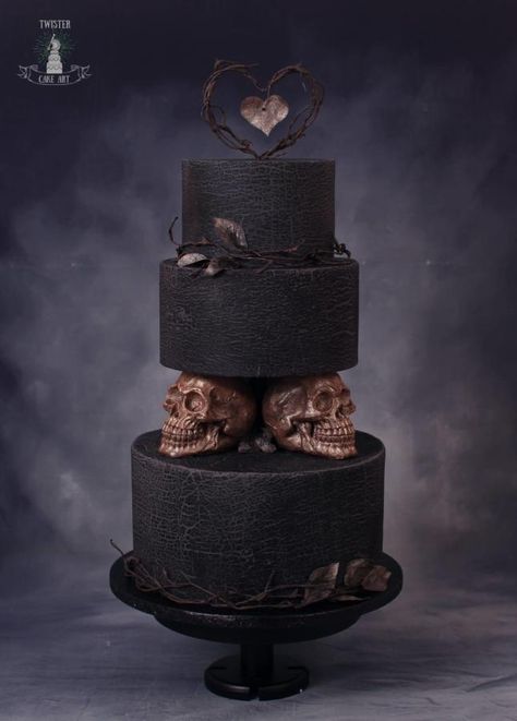 Dark wedding cake by Twister Cake Art - http://cakesdecor.com/cakes/328432-dark-wedding-cake Black And White Wedding Cakes, Gothic Wedding Cake, Crazy Wedding Cakes, Gothic Cake, Gothic Wedding Theme, Halloween Wedding Cakes, Black And White Wedding Cake, Dark Wedding Theme, Wedding Cakes Ideas