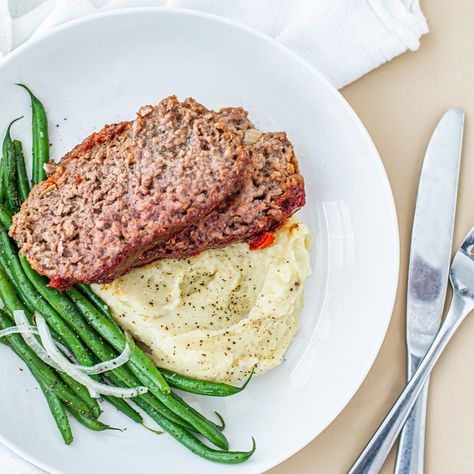 Flax Egg Recipe, Spicy Meatloaf, Mini Meatloaf Recipes, Baked Meatloaf, Bbq Meatloaf, Meatloaf Ingredients, Salisbury Steak Recipes, Impossible Burger, Food Inc