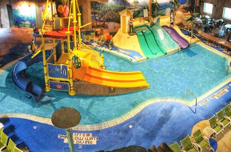 Splash Lagoon Indoor Water Park - Water Slides & Laser Tag - Erie, PA Amusement Park Outfit Summer, Amusement Park Outfit, Water Rides, Leisure Centre, Indoor Water Park, Best Amusement Parks, Indoor Pool Design, Newquay Cornwall, Holiday World