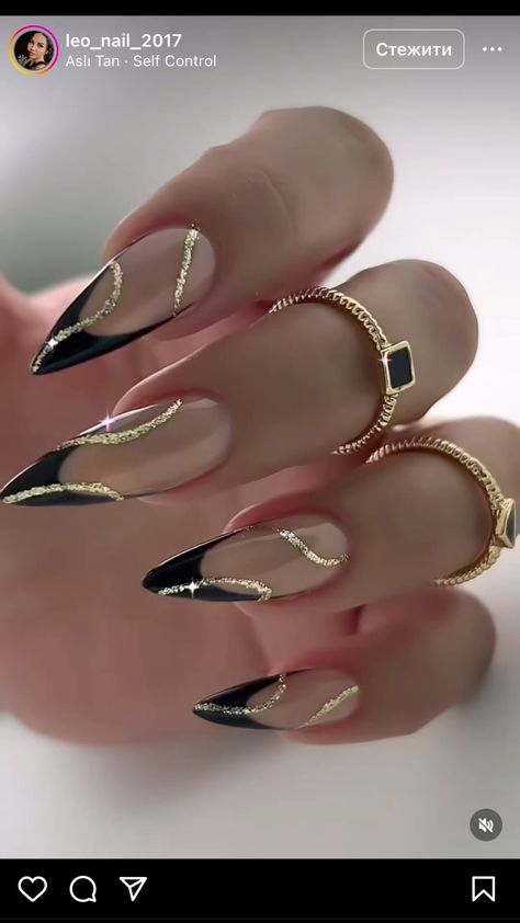 Black And Gold Nail Designs Coffin, Nail Inspo Black And Silver, Black Festival Nails, Black And Gold Nails Coffin, Gold Nail Designs Almond, Gold Stilletos Nails, Black Tie Event Nails, Nail Designs Black And Gold, Roaring 20s Nails