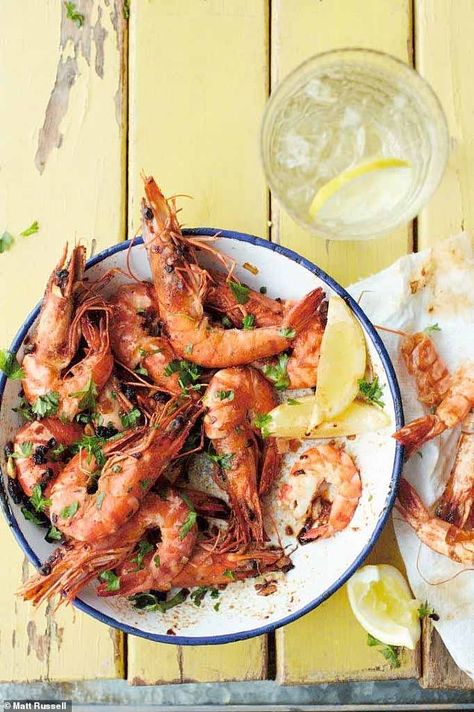 Original Flava: Pepper prawns | Daily Mail Online Pepper Prawns Jamaican, Jamaican Spices, Pepper Prawns, Prawns Recipe, Seafood Entrees, Elegant Food, Food Addict, Prawn Recipes, Shellfish Recipes