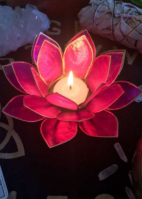 Lotus Candle Holder, Lotus Candle, Decoration Pieces, Deco Wallpaper, Diy Diwali Decorations, Diwali Diy, Return Gifts, Aesthetic Candles, Capiz Shell