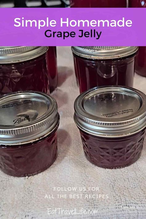 Homemade canned grape jelly never tasted better. You can can your own grape jelly and enjoy it all year with this recipe. #CanningConcordGrapeJelly #HomemadeGrapeJellyRecipe #HowToCanGrapeJelly  #PreservingGrapeJelly #EasyGrapeJellyCanningRecipe #WaterBathCanningGrapeJelly #ConcordGrapesJellyTutorial #BestHomemadeJellyRecipe #MakingAndCanningGrapeJelly #CanningTutorialForBeginners #GrapeJellyFromScratch #DIYConcordGrapeJelly  #CanningFruitJelliesAtHome Grape Jam Recipe Canning, Jelly Canning Recipes, Grape Jelly Recipe, Homemade Grape Jelly, Concord Grape Jelly, Canning Fruit, Chocolate Dipped Fruit, Jelly Recipe, Yummy Desserts Easy