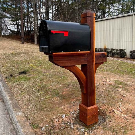 Farmhouse Mailbox Ideas Diy Wood, Mailbox Base Ideas, Farmhouse Mailbox Ideas Diy, Farmhouse Mailbox Ideas, Mailbox Ideas Diy, Mailbox Base, Cedar Mailbox Post, Farmhouse Mailbox, Farmhouse Mailboxes