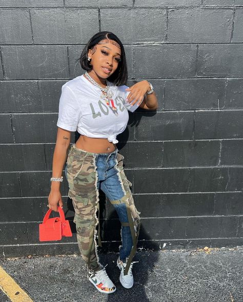 Aliyah Kaoir on Instagram: “Don’t check for me, unless you got a CHECK for me💰 #brat • •Hair By @mixedbabyy.jaii •Pants @valabasas” Valabasas Jeans Outfits, Valabasas Jeans, Gal Fashion, Jeans Outfits, Bad Gal, Outfits Summer, Ripped Jean, Jean Outfits, Lookbook