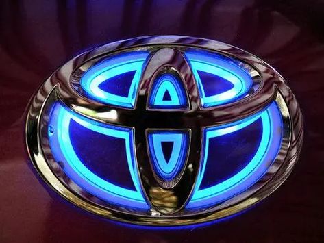 Prius Accessories, Toyota Keychain, Custom Tundra, Toyota Emblem, Pickup Accessories, Decoration Logo, Gorgeous Images, Toyota Car, Toyota Logo