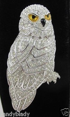 RARE SIGNED SWAN SWAROVSKI CRYSTAL PAVE SNOWY OWL BROOCH PIN | #849921321 Diy Vintage Jewelry, Snowy Owls, Owl Brooch, Jewelry Illustration, Owl Jewelry, Snowy Owl, Vintage Owl, Bird Jewelry, Owl Art