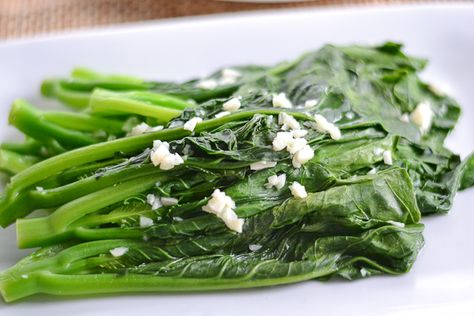 Chinese Broccoli with Minced Garlic (Gai Lan) Gai Lan Recipe, Chinese Broccoli Recipe, Chinese Broccoli, Garlic Recipe, Chinese Vegetables, Chinese Greens, Usa Food, Foreign Food, Chinese Cabbage