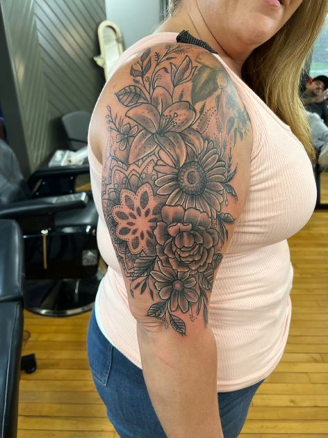 Floral Mandala Half Arm Sleeve Tattoo Floral Arm Sleeve Tattoo, Floral Arm Sleeve, Half Sleeve Tattoo Upper Arm, Half Arm Sleeve, Half Arm Sleeve Tattoo, Arm Sleeve Tattoo, Tattoo Skin, Arm Sleeve Tattoos, Diy Remedies