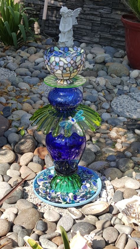 Upcycled Garden Art Glass Totems/ Yard Art, Recycled Yard Art, Glass Totems, Glassware Garden Art, Glass Bird Bath, Upcycled Garden, Recycled Garden Art, Glassware Crafts, Garden Totem