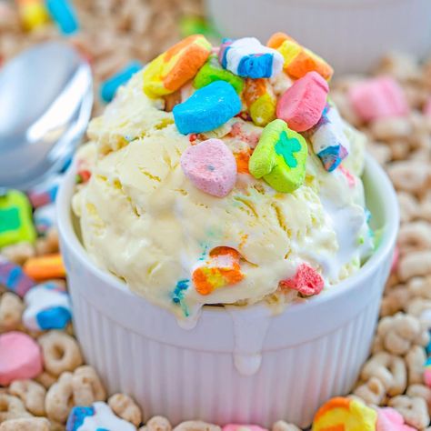 Lucky Charms Ice Cream Recipe | We are not Martha Lucky Charms Recipes, Homemade Ice Cream Maker, Breakfast Hacks, Rice Crispy Treats Recipe, Lucky Charms Marshmallows, Lucky Charms Cereal, Yogurt Popsicles, Ice Cream Yogurt, Ice Cream Chocolate