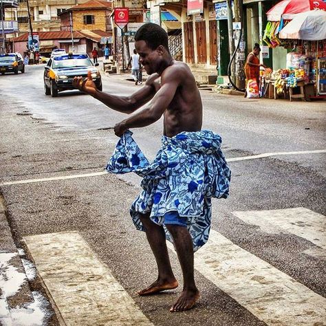 Ghana..... @ashantiimmigrant Photo credit: Nana Osei. Adowa Dance, Hand Sign, May 5, The Dance, Design Challenges, Ghana, Photo Credit, Dancer, Instagram Photo