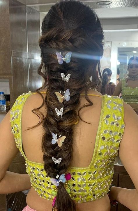 Protective Hairstyles Indian Hair, Chotla Hairstyles Wedding, Fishtail Braid Hairstyles Indian Wedding, Hairstyle For Jaggo, Indian Hairstyles Braid, Jaggo Hair Styles, Butterfly Hairstyle Braid Hair, Choti Hair Style Hairstyles, Hairstyle For Haldi Function