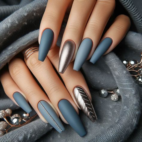 Fall Matte Ombre Nails, Light Classy Nails, Elegant Blue Nail Designs, Square Nails Winter Colors, Nail Color Combinations Ideas, Vacation Nail Colors 2024, Long Gel Nail Designs, Gray Fall Nails Ideas, Sns Nails Fall