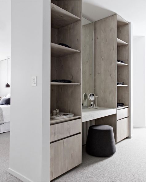 So you want to add a study nook or built-in dressing table to your home? But what dimensions should you make it?? 🤷🏼‍♀️ Well it's definitely not one size fits all. Click on imagine for details of all the important considerations. Follow us on Instagram and Pinterest for more design tips and inspo. Scandi Dressing Table, Cupboard With Dressing Table, Walk In Robe Designs, Built In Dressing Table, Walk In Closet Dimensions, Walk In Wardrobe Design, Wardrobe Aesthetic, Bedroom Cupboards, Walk In Closet Design