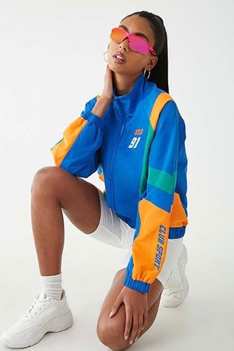 Techno Clothes, Colorblock Windbreaker, Studio Photography Fashion, Fashion Poses, Model Poses, Sport Fashion, Gym Outfit, Clothing Brand, Color Blocking