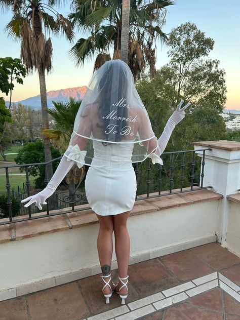 #henpartyideas #hendooutfits #henpartyoutfits #marbella #marbellahendo #marbellahenparty #beachclub #bride #bridetobe #brideoutfits #hendoposes Madrid Hen Party, Hen Do Holiday, Hen Do Outfit Ideas The Bride, Hen Outfits Bride, Bride Airport Outfit, Hen Do Abroad, Marbella Hen Party, Hen Do Outfit Ideas, Hen Party Veil