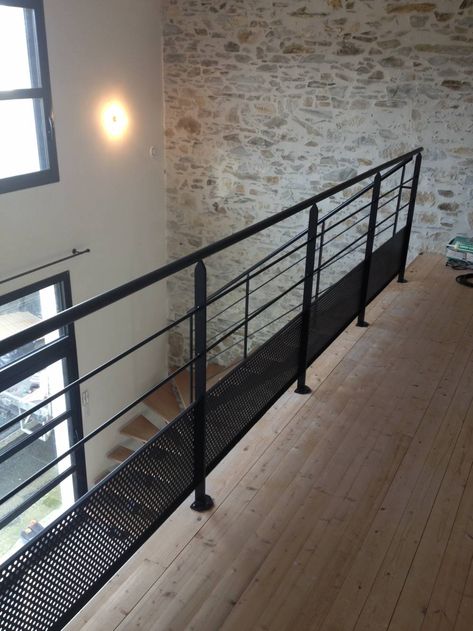 Balustrade Mezzanine, Garde Corps Metal, Garde Corps Design, Halle, Stairs, Architecture, Home Decor, Design, Home Décor