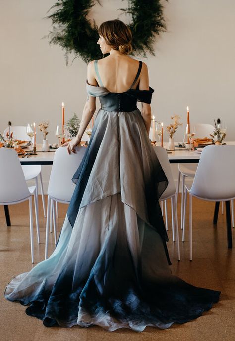 Black And White Wedding Dresses, Ombre Wedding Dress, Unusual Wedding Dresses, Ombre Gown, Grey Wedding Dress, Maxi Dress Designs, Ombre Wedding, Wedding Dress Guide, Stylish Wedding Dresses