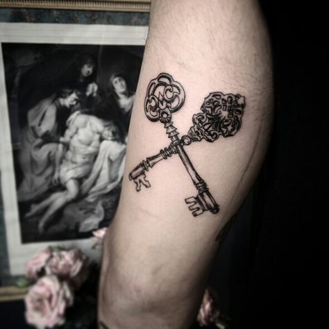 #key #tattoo #woodkid Black Keys Tattoo, Key Tattoo Men, Steampunk Key Tattoo, Key Tattoo Meaning, Flying Key Tattoo, Heart Lock And Key Tattoo, Crossed Keys Tattoo, Key Tattoos For Women, Disney Key Tattoo