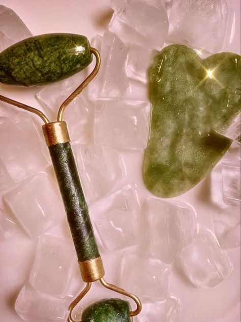 Self care aesthetic | gua sha and Jade roller <3 Gua Sha Pictures, Jade Roller Aesthetic, Aesthetic Gua Sha, Gua Sha And Jade Roller, Gua Sha Aesthetic, Vibe Board, Self Care Aesthetic, Care Aesthetic, Jade Roller