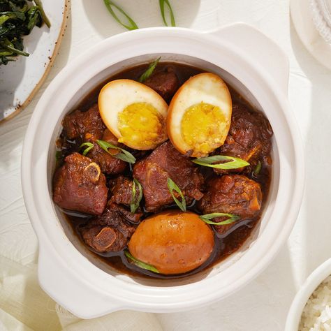 Thit Kho Recipe, Tender Pork Ribs, Thit Kho, Caramelized Pork, Coconut Caramel Sauce, Pork Stew Recipes, Braised Pork Ribs, Pork Back Ribs, Vietnamese Pork