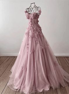 Pink Princess Dress Fairytale, Senior Ideas, Fairytale Dress, Quince, Ball Gown, Beautiful Dresses, Ball Gowns, Fashion Beauty, Party Dress