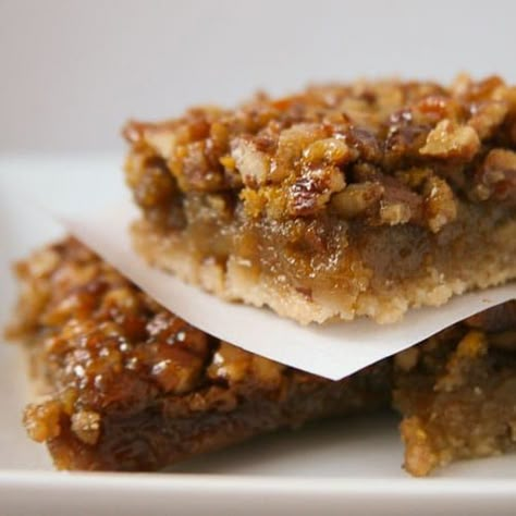 I’m checking out a delicious recipe for Easy Pecan Pie Dessert Bars Recipe from Kroger! Pecan Bar, Pecan Desserts Recipes, Easy Pecan Pie, Pecan Desserts, Pecan Pie Easy, Pecan Pie Bars, Dessert Bar Recipe, Pie Bars, Pecan Pie Recipe