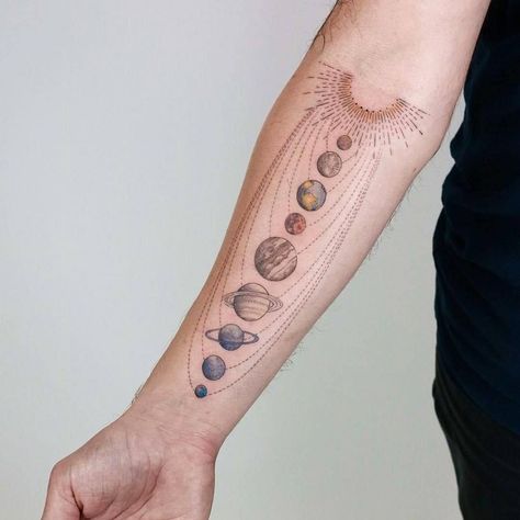 31 Best Solar System Tattoo Ideas - Read This First Back Tattoo Women Spine, Planet Tattoo, Astronomy Tattoo, Cosmic Tattoo, Solar System Tattoo, Planet Tattoos, Space Tattoo, Back Tattoo Women, Laura Lee