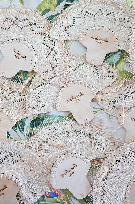 Handheld Fans For Wedding, Beach Wedding Gifts For Guests, Custom Wedding Favors, Mexico Wedding Favors, Destination Wedding Decorations, Mexico Inspired Wedding, Wedding Fans For Guests, Destination Wedding Favors For Guests, Nicaragua Wedding