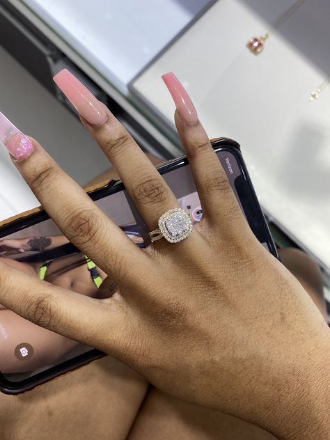 Baddie Lifestyle, Nail Appointment, Mom Beauty, Expensive Jewelry Luxury, Exotic Nails, Dream Engagement, Dream Engagement Rings, Rings Engagement, Expensive Jewelry