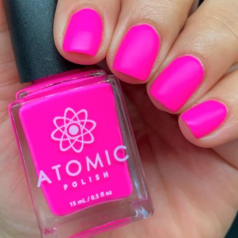 Hot Pink Nail Polish, Neon Acrylic Nails, Spring Break Nails, Hot Pink Nails, Broken Nails, Nail Pops, Nails Today, Spring Nail Colors, Nail Polish Art