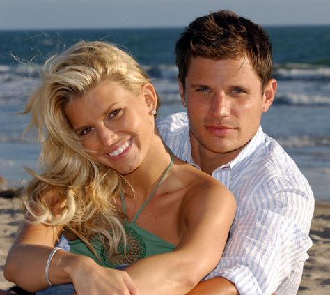 n + j Jessica Simpson And Nick Lachey, Newlyweds Nick And Jessica, Jessica Simpson Nick Lachey, Jessica Simpson Makeup, Nick And Jessica, Engaged Pictures, Nick And Jess, Nick Lachey, Michelle And Barack Obama