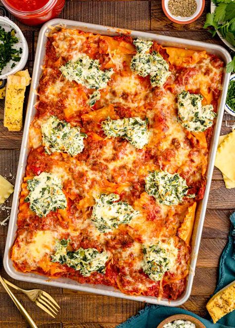 Giada's All-Crust Sheet Pan Lasagna is a simple yet delicious make-and-dump lasagna recipe that skips the tedious layering process! This sheet pan meal will feed a large crowd while easily pleasing their taste buds! Pan Lasagna Recipe, Sheet Pan Lasagna, Pan Lasagna, Layered Pasta, Ensalada Caprese, Giada Recipes, Sheet Pan Dinners Recipes, Homemade Lasagna, Giada De Laurentiis