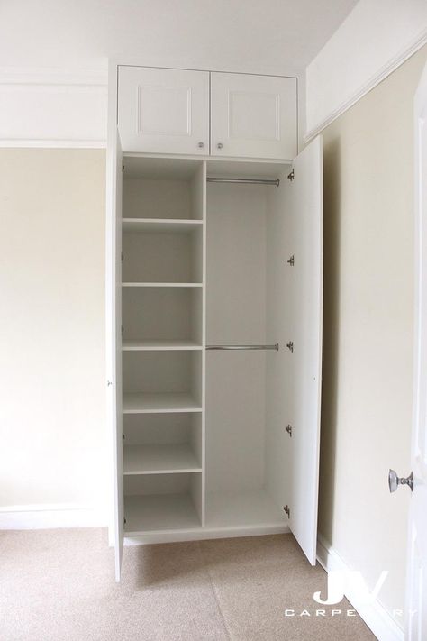 Bedroom Wardrobe Ideas Sliding Doors, Wardrobe Interior Layout, Alcove Wardrobe, Bedroom Wardrobe Ideas, Bedroom Cupboards, Closet Layout, Bedroom Cabinets, Bedroom Closet Design, Fitted Wardrobes