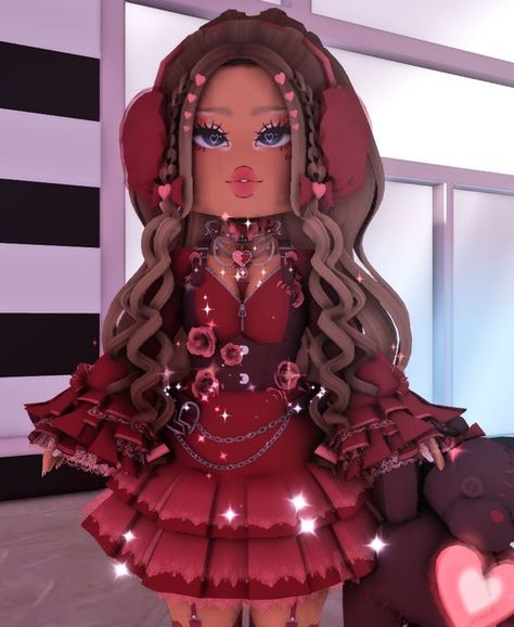 Pretty Royale High Outfits, Aesthetic Royale High Hair Combos, Valentines Outfit Royale High, Royalty Royale High Outfit, Royale Hight Outfit Ideas, Rich Royale High Outfits, Royal Hight Outfits Ideas, Royale High New School Outfits, Royal High Valentines Outfit