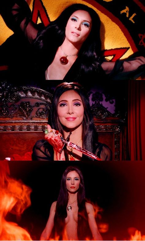 The Love Witch Movie Costume, The Love Witch Cosplay, Movie Iconic Scene, The Love Witch Movie Stills, Witch Movies Aesthetic, Horror Movie Classics, Hammer Horror Women, Love Witch Costume Halloween, Famous Witch Characters