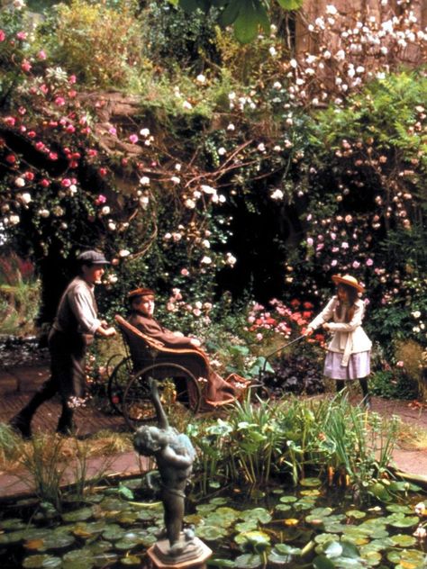 The Secret Garden 1993, Secret Garden Book, Green Academia, Film Images, Secret Gardens, The Secret Garden, English Garden, Film Stills, Dream Garden