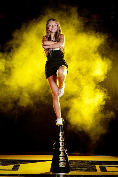 Media Day Poses Cheer, Cheer Media Day Poses, Individual Cheer Picture Poses, Cute Cheer Poses Individual, Cheer Media Day, Cheer Poses Individual Photo Ideas, Cheerleading Black, Cheerleading Senior Pictures, Cheerleading Picture Poses