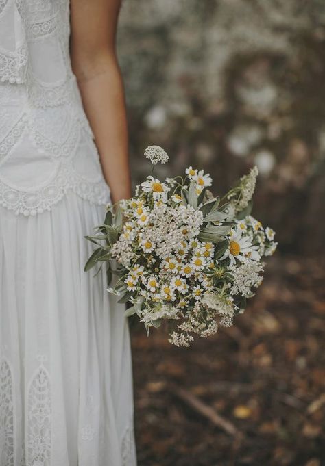 Backyard Wedding Dress, Backyard Wedding Dresses, Daisy Wedding, Daisy Bouquet, A Bouquet Of Flowers, Hello May, Wildflower Bouquet, Wildflower Wedding, Bouquet Of Flowers