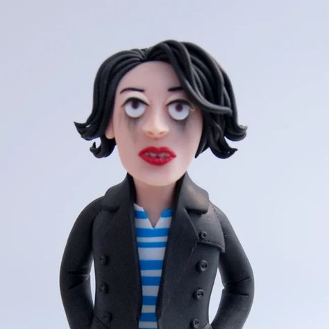 Fleabag Sculpture | Phoebe Waller-Bridge Pop Culture Figurine | Clay Disarray Fleabag Sculpture, Polymer Clay Art, Clay Art, Art Illustration, Pop Culture, Illustration Art, Bridge, Figurines, Sculpture